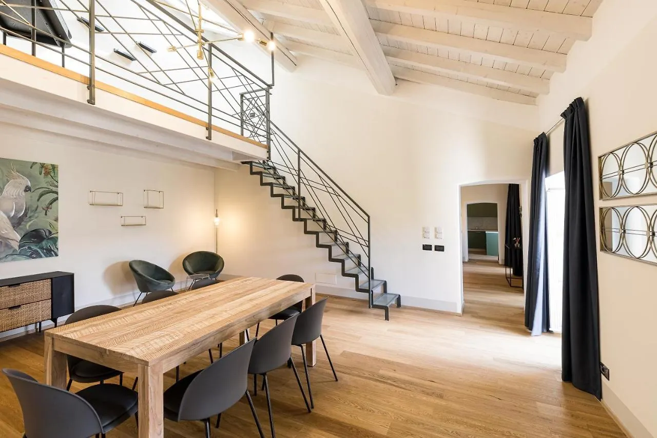Palazzo Odescalchi Apartment Como 0*,